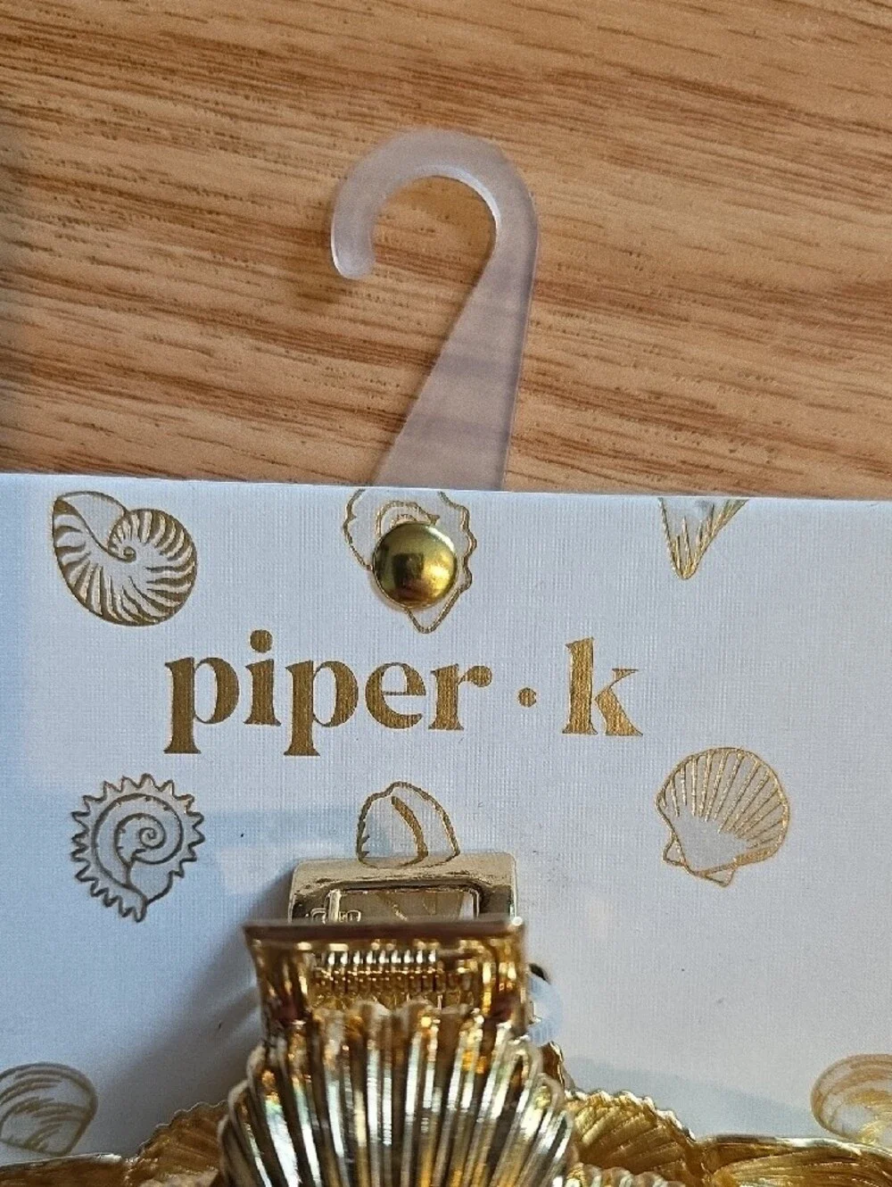 piper·k Gold Shell Hair Claw and Mini Clips Set